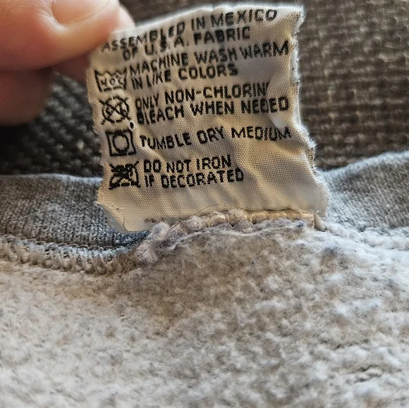 Vintage Central Washington University Alumni Gray Crewneck Women's Size Small - Picture 6 of 6